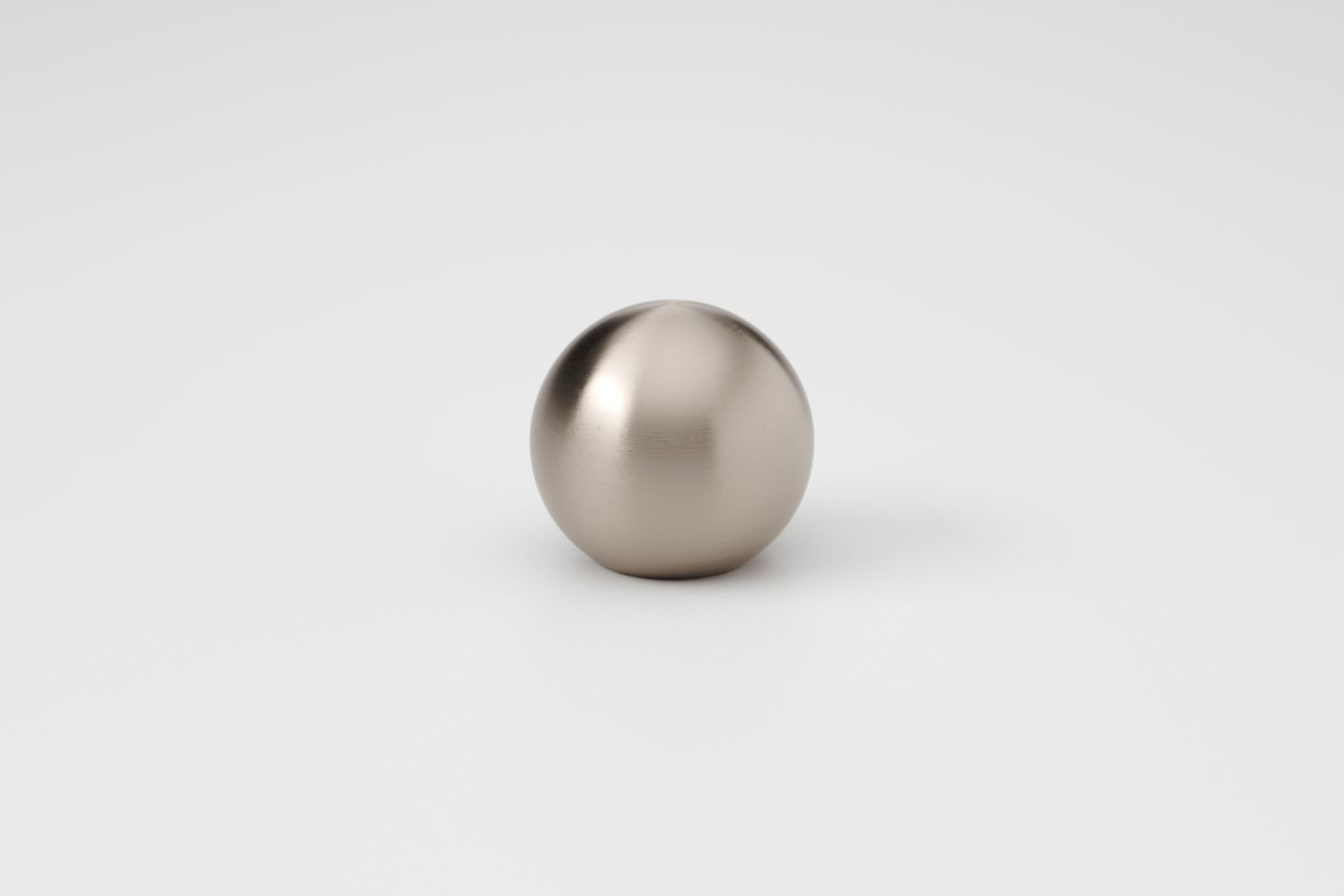 24085 - Puerto Cupboard Knob P30xD32mm - Satin Nickel