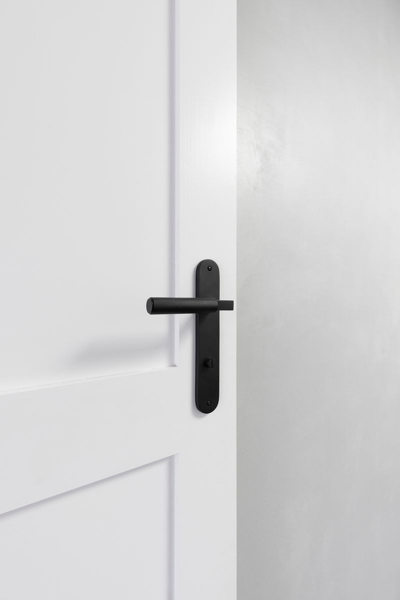 12768P85 - Brunswick Lever - Oval Backplate - Matt Black - Privacy