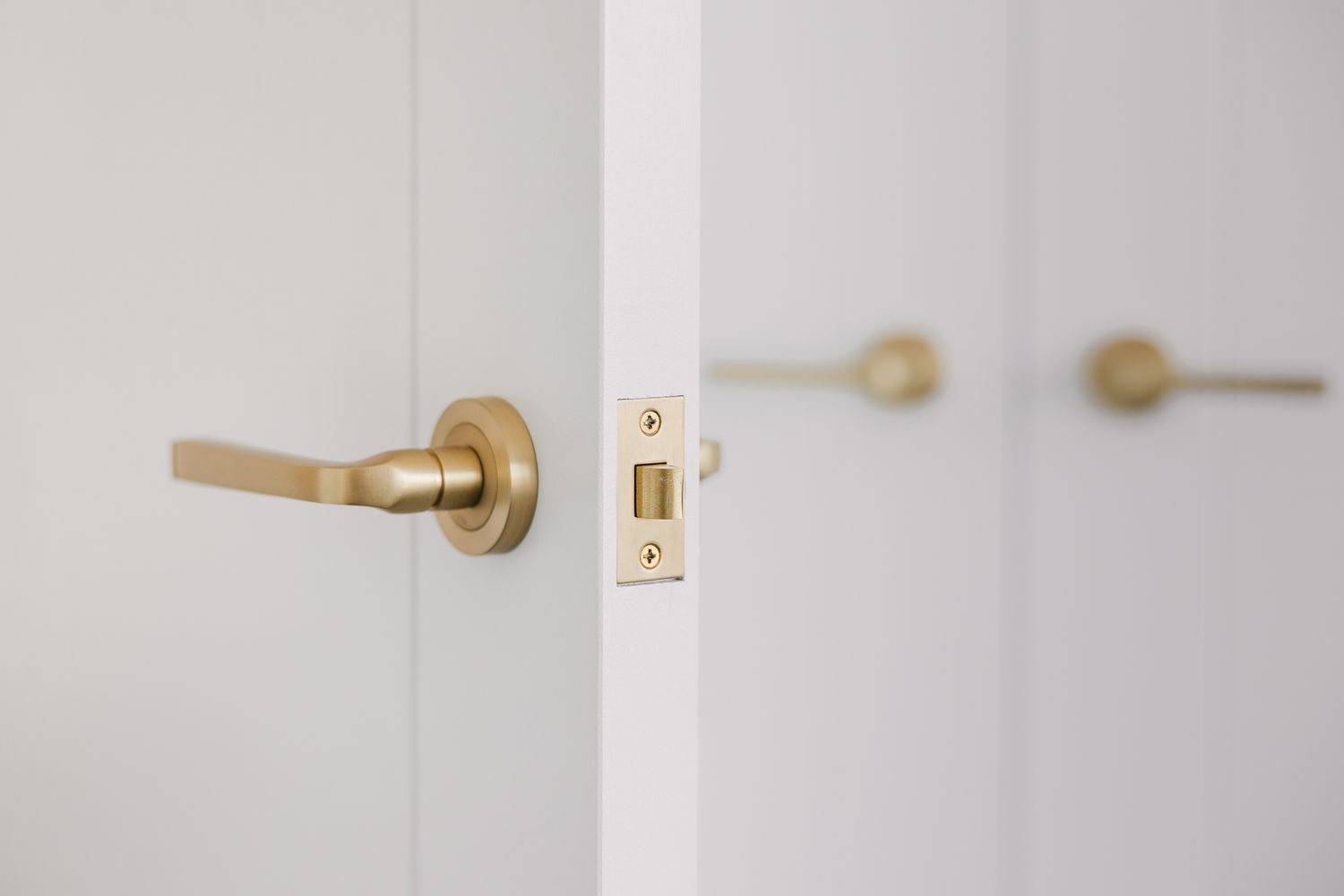0451KPASS60 - Annecy Lever - Round Rose Passage Kit - Brushed Brass - Passage