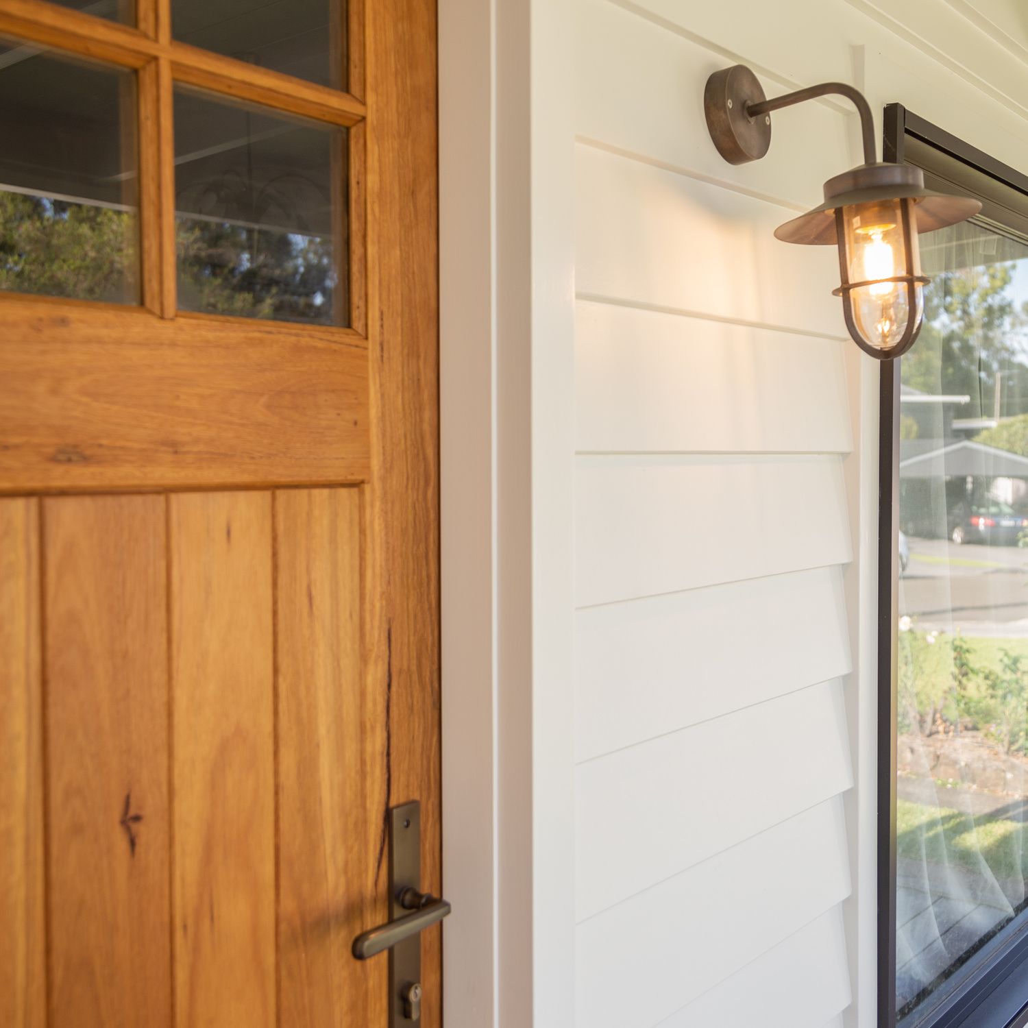 15372E85 - Copenhagen Lever - Rectangular Backplate - Brushed Brass - Entrance