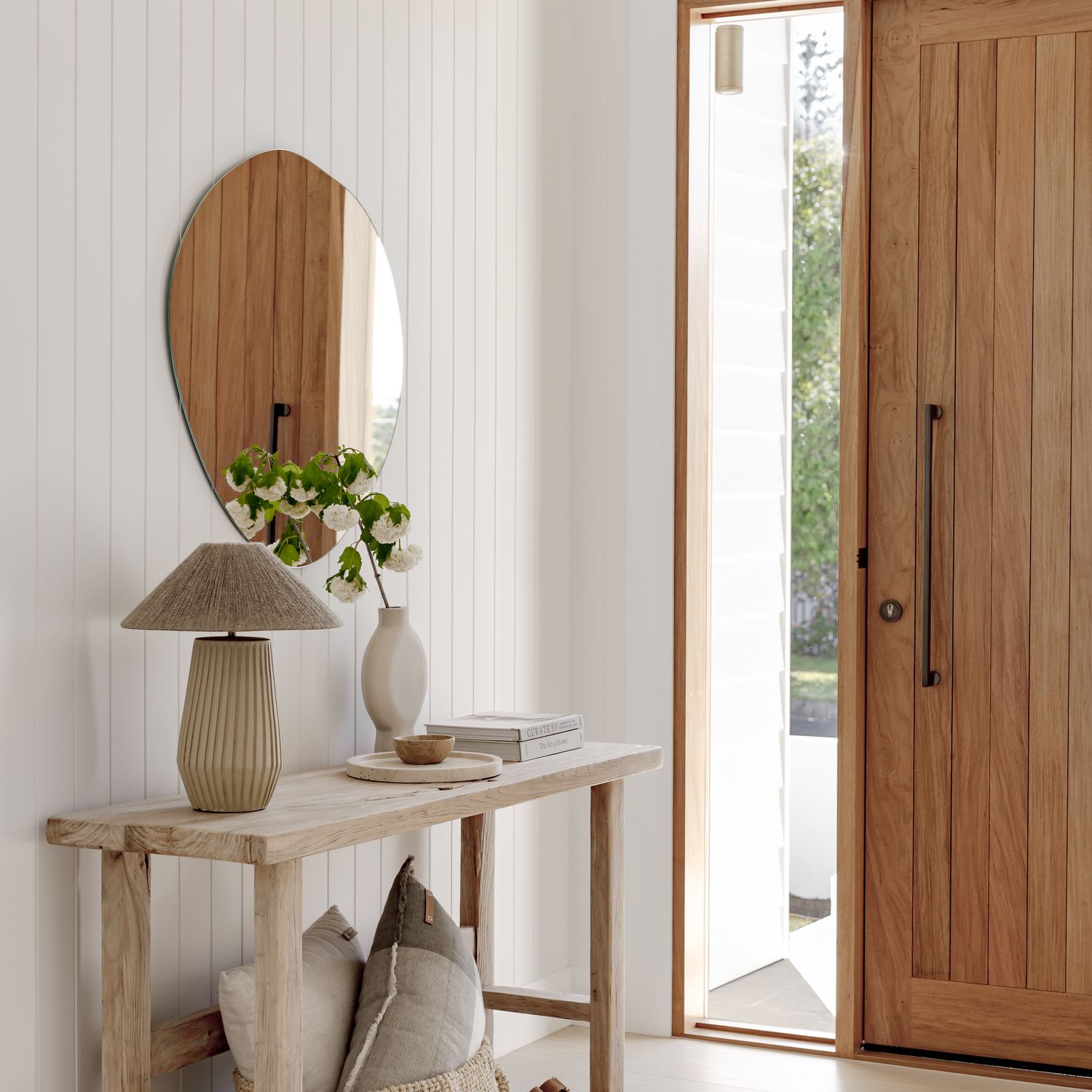 21301 - Baltimore Pull Handle - 600mm - Signature Brass