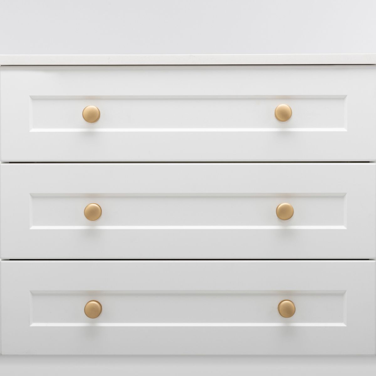 0578 - Sarlat Cupboard Knob - P27xD32mm - Brushed Brass