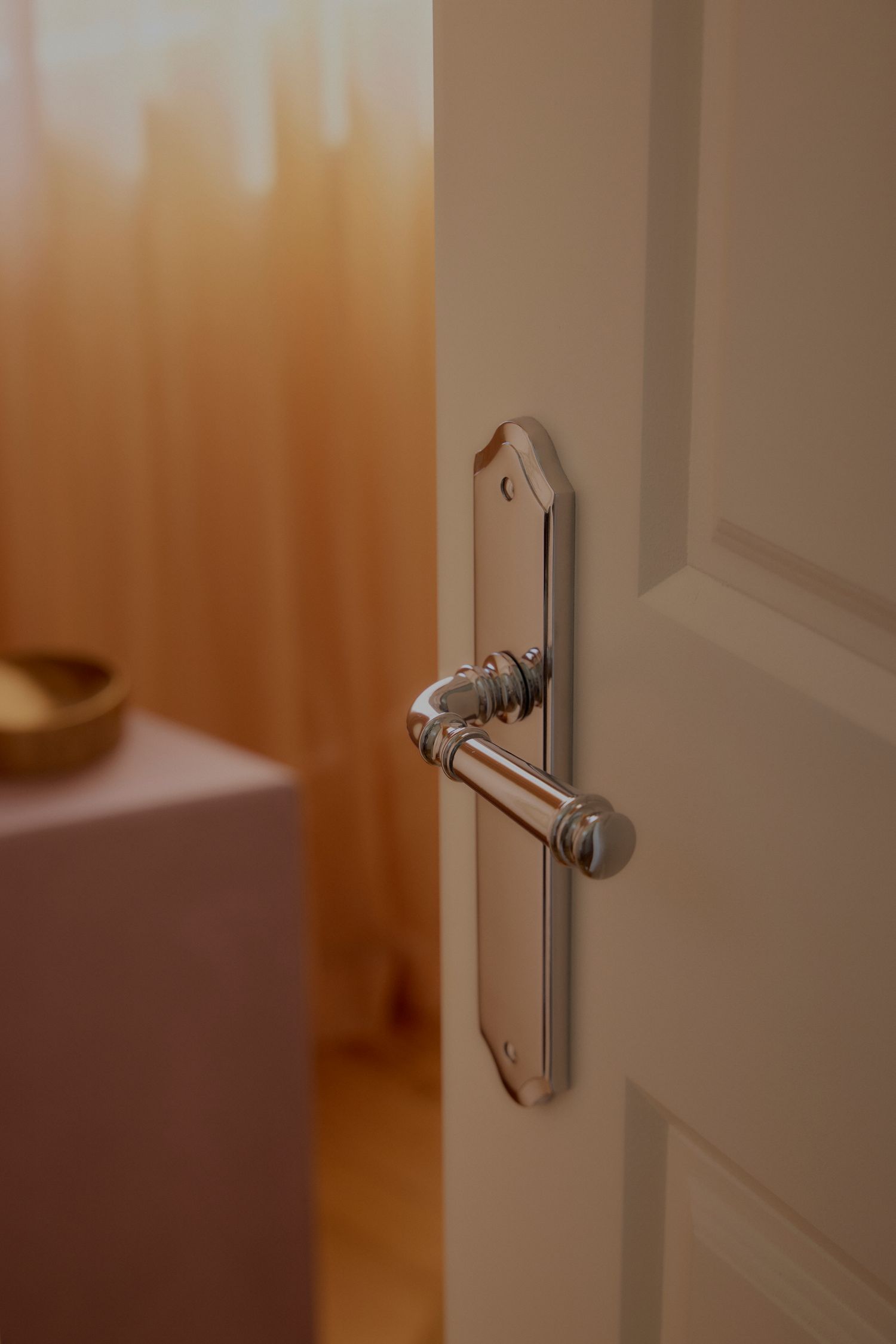 11718 - Verona Lever - Shouldered Backplate - Polished Chrome - Passage