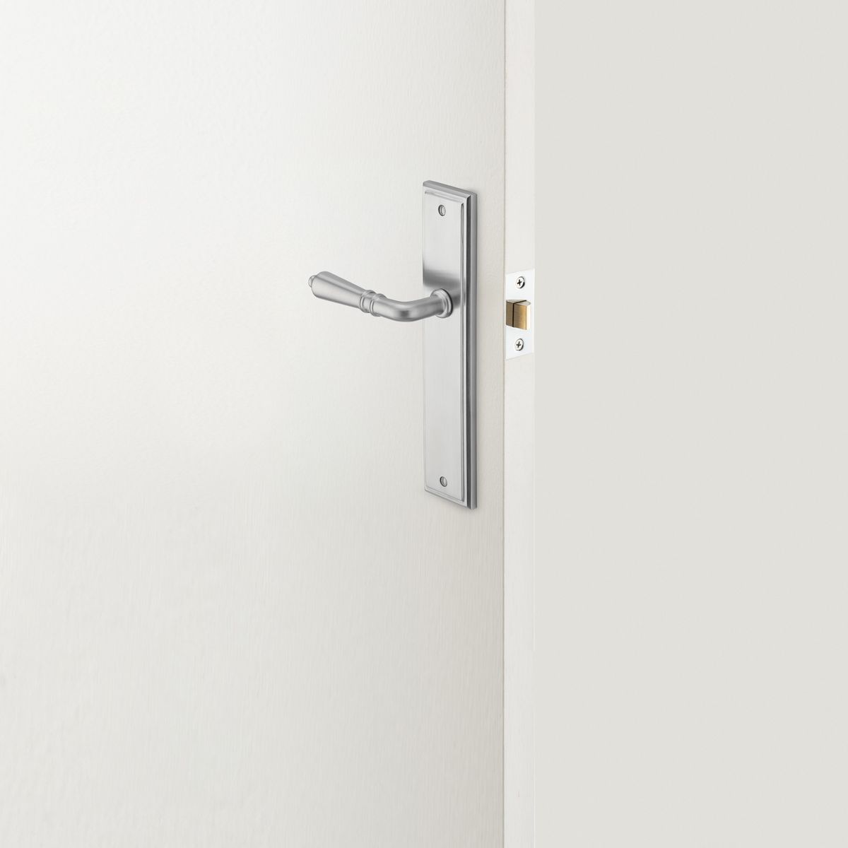 12236KENTR60KK - Sarlat Lever - Stepped Backplate Entrance Kit with High Security Lock - Brushed Chrome - Entrance