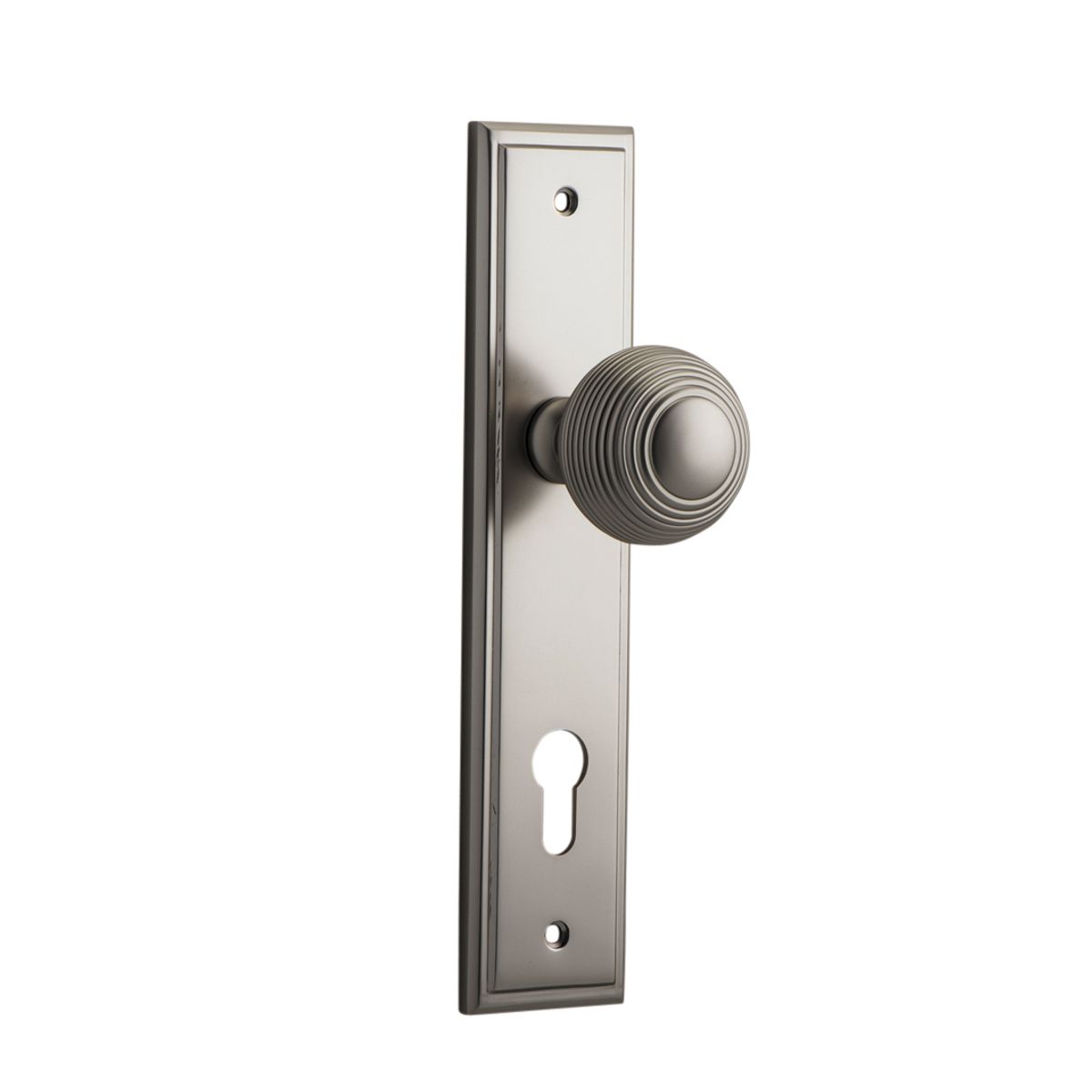 14842E85 - Guildford Knob - Stepped Backplate - Satin Nickel - Entrance