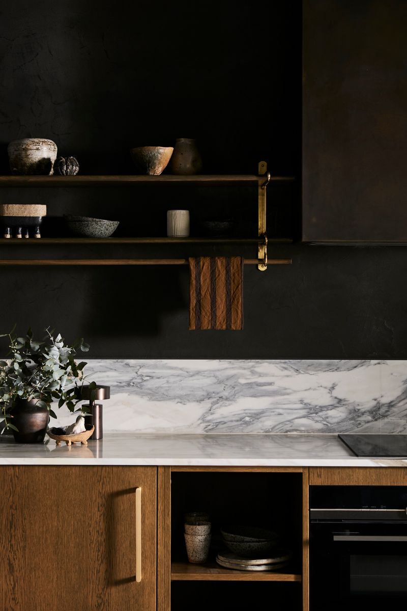 20976 - Osaka Cabinet Pull - CTC256mm - Brushed Brass