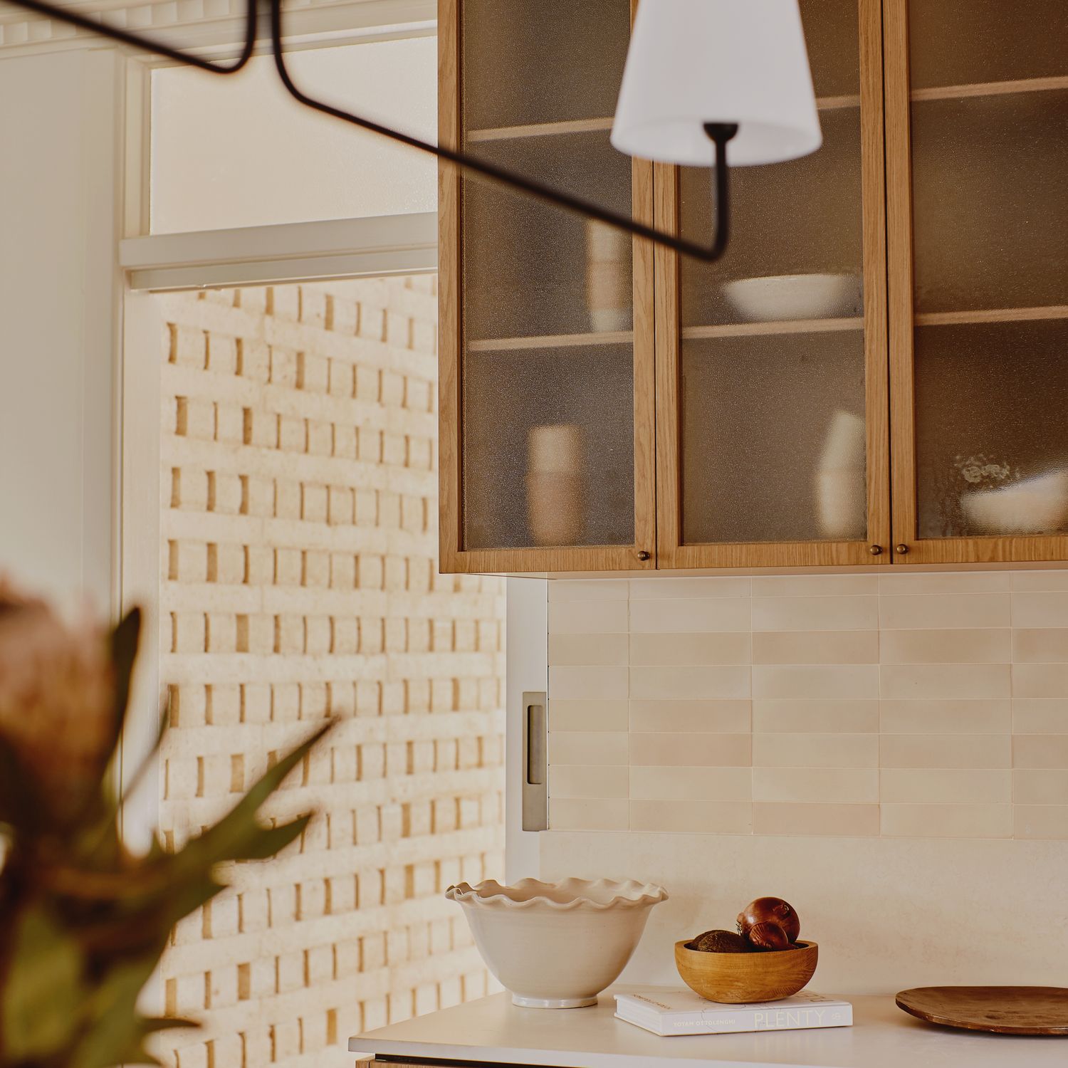 16957 - Brunswick Cupboard Knob P28xD20mm - Graphite PVD