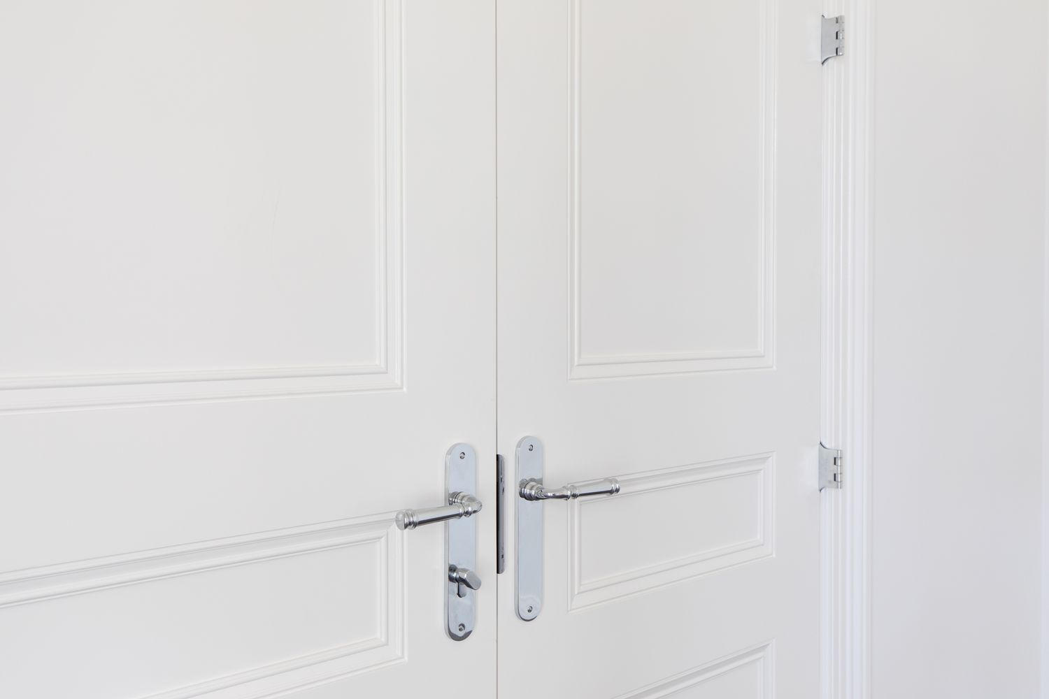 10730 - Verona Lever - Oval Backplate - Signature Brass - Passage