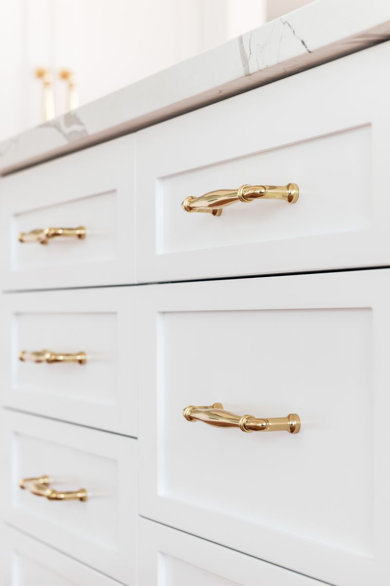 21070 - Sarlat Cabinet Pull - CTC160mm - Polished Brass