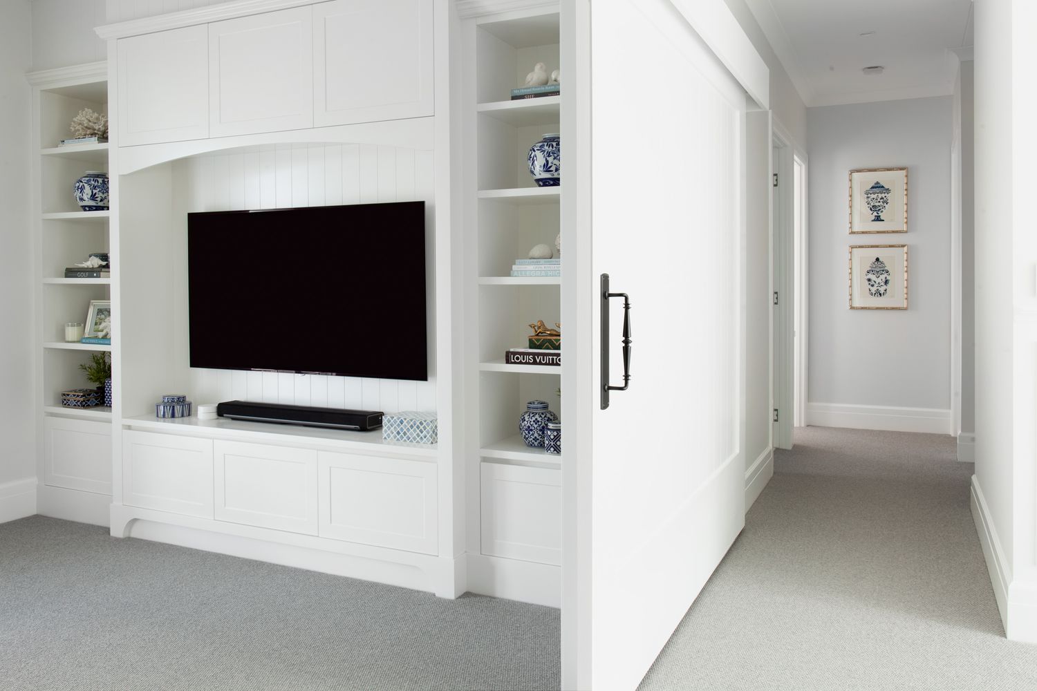 17102 - Sarlat Pull Handle - 600mm - Brushed Gold PVD