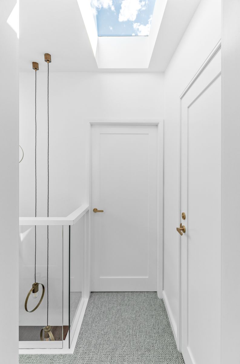 0452 - Bronte Lever - Round Rose - Brushed Brass - Passage