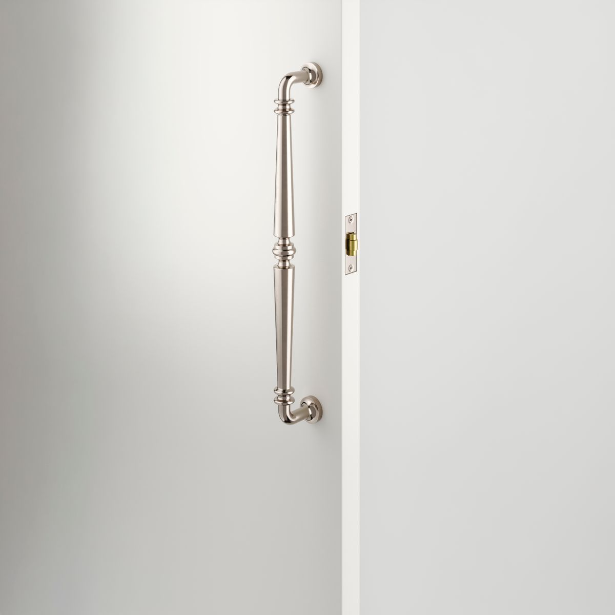 21858 - Roller Latch with Face Plate and Striker - Polished Nickel