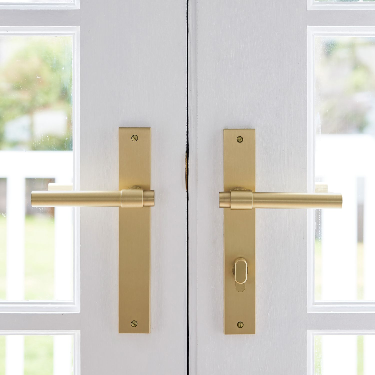 15396 - Helsinki Lever - Rectangular Backplate - Brushed Brass - Passage