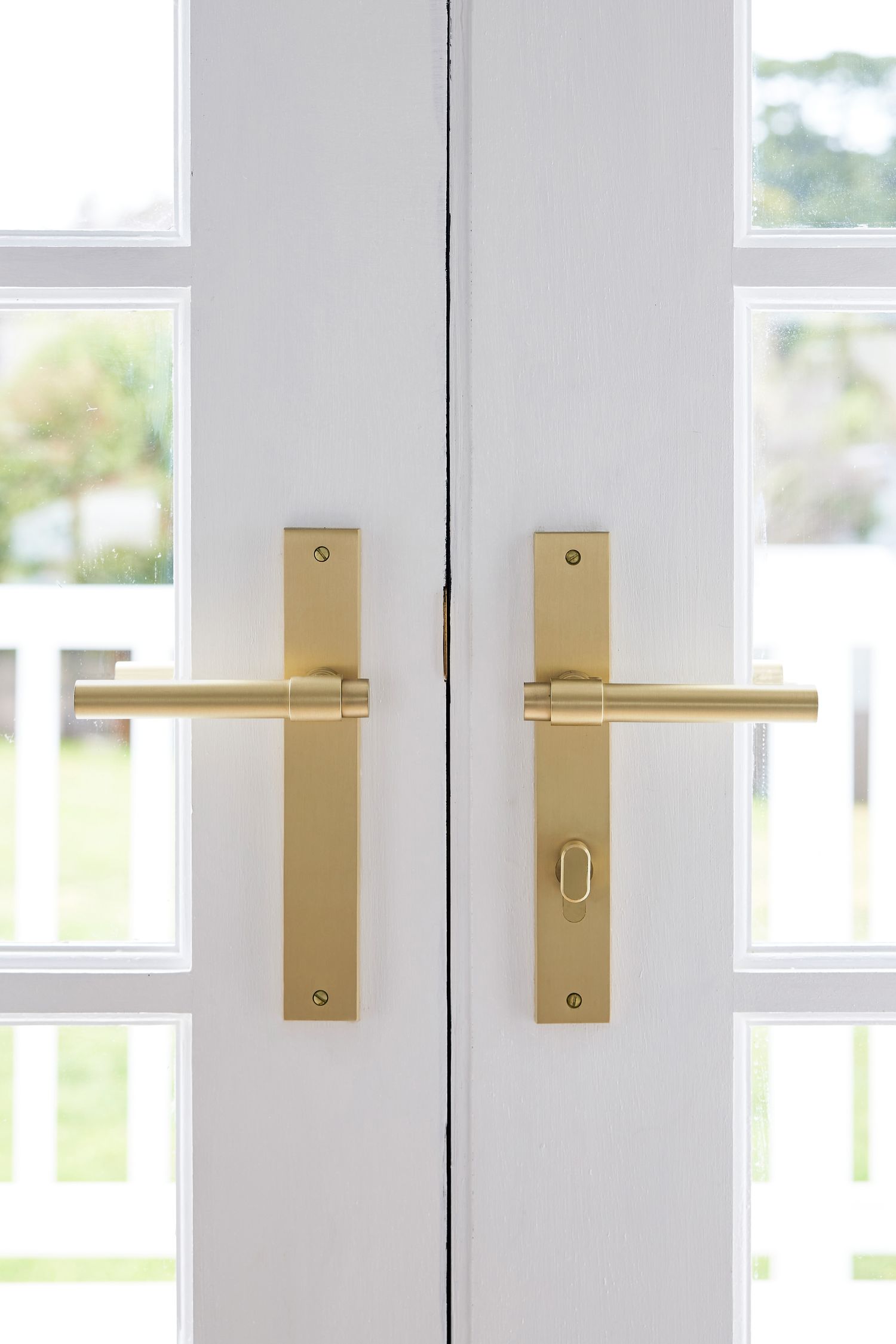 16396 - Helsinki Lever - Rectangular Backplate - Brushed Gold PVD - Passage