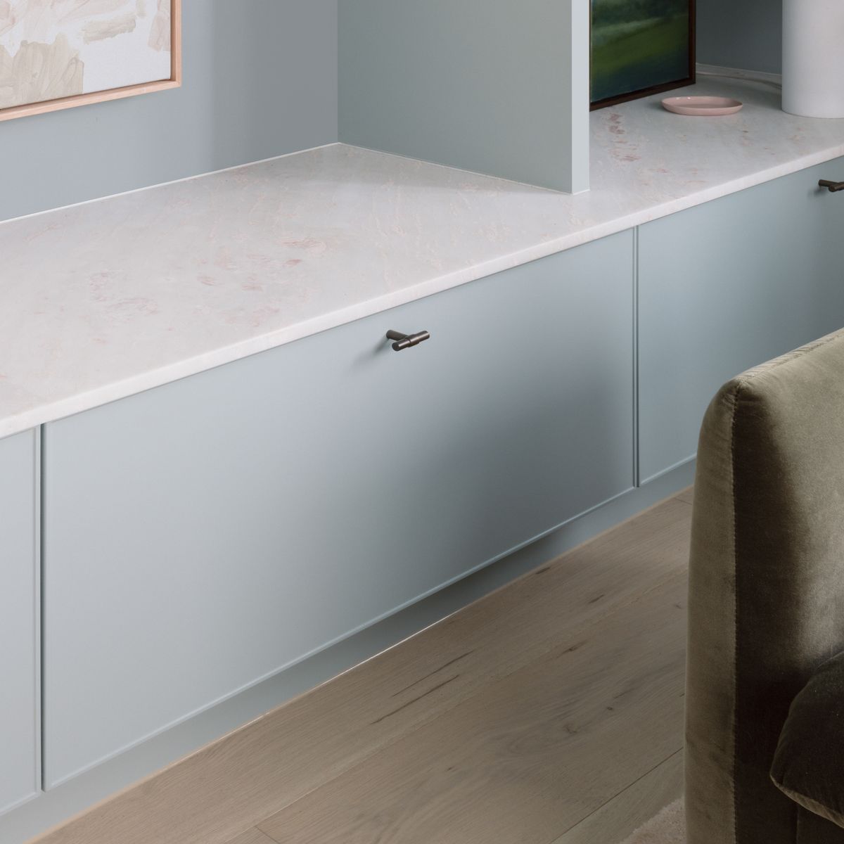20981 - Helsinki T Cabinet Pull - Signature Brass