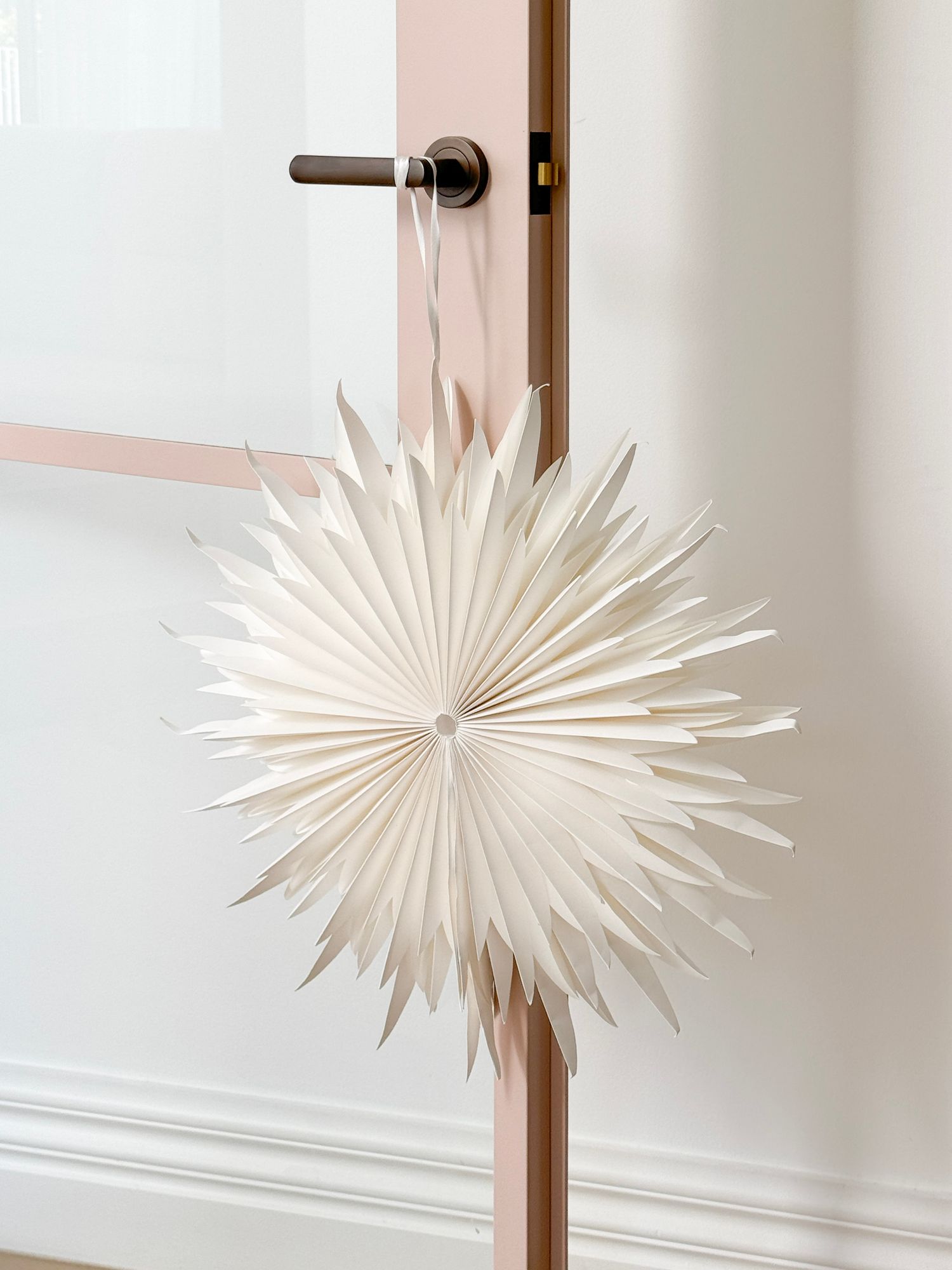 20779KIBPRIV60 - Osaka Lever - Round Rose (Inbuilt Privacy) - Satin Nickel - Privacy