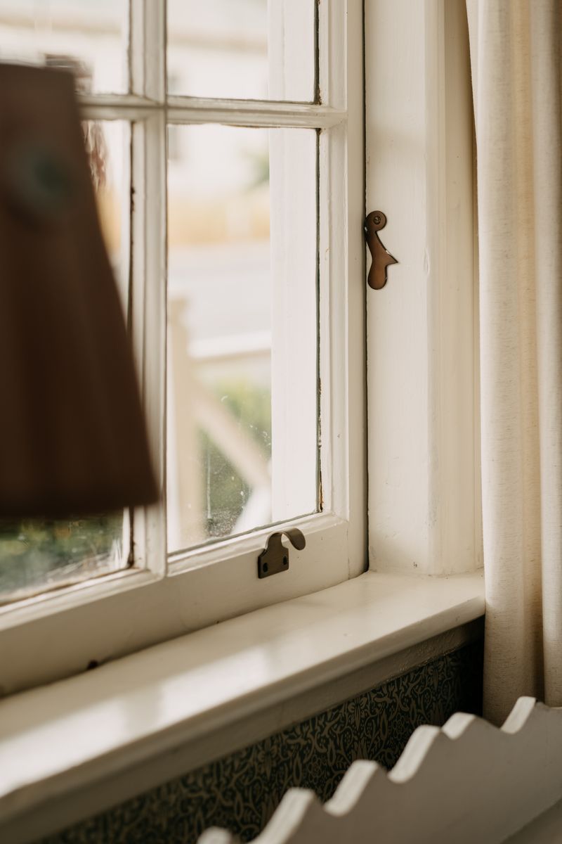 Classic Sash Lift - Large