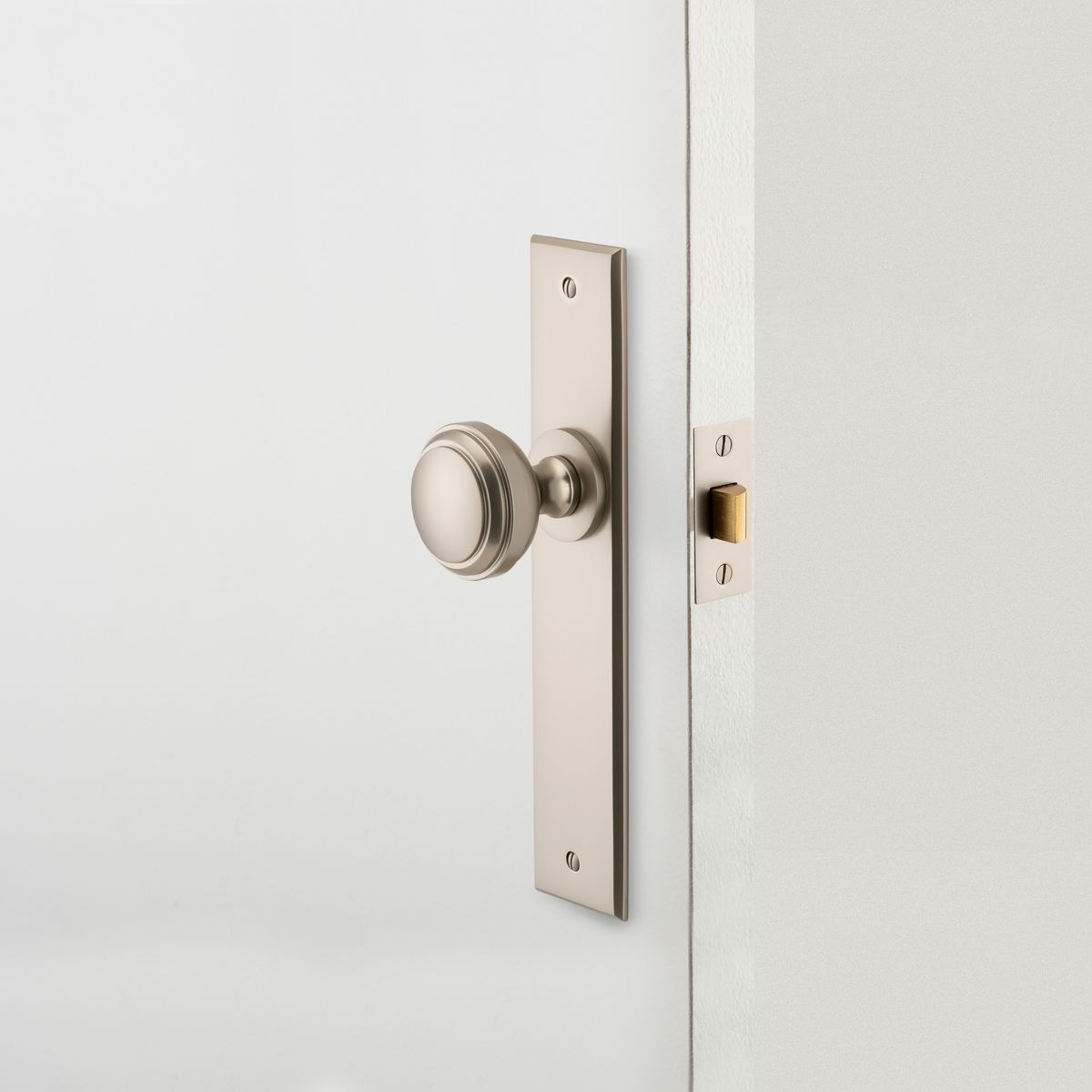 14831 - Paddington Knob - Chamfered Backplate - Satin Nickel - Passage