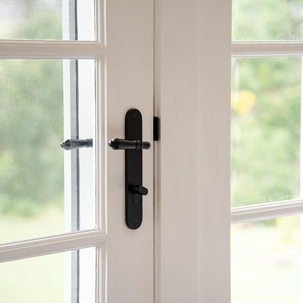 12724E85 - Sarlat Lever - Oval Backplate - Matt Black - Entrance