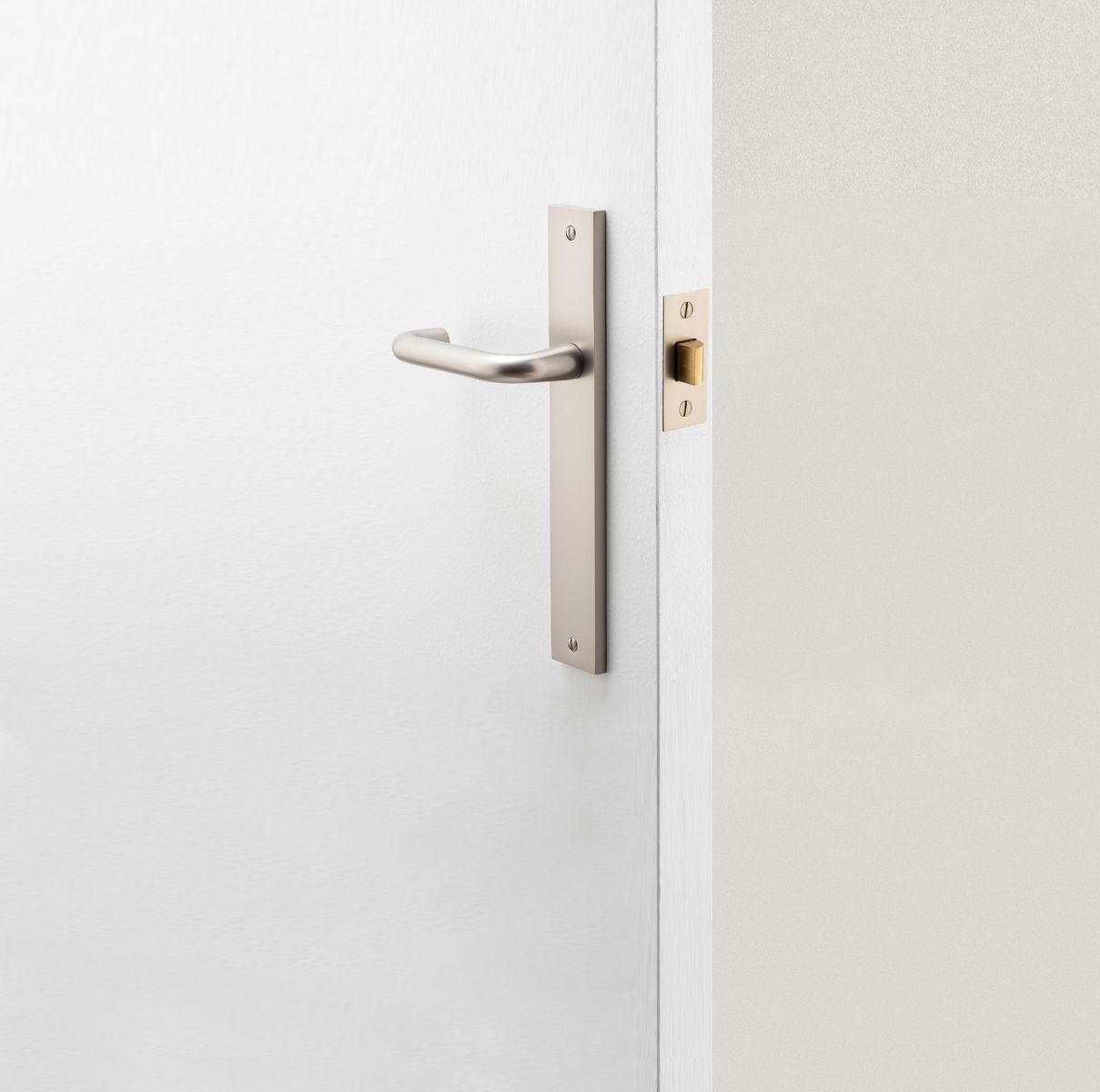 14844 - Oslo Lever - Rectangular Backplate - Satin Nickel - Passage