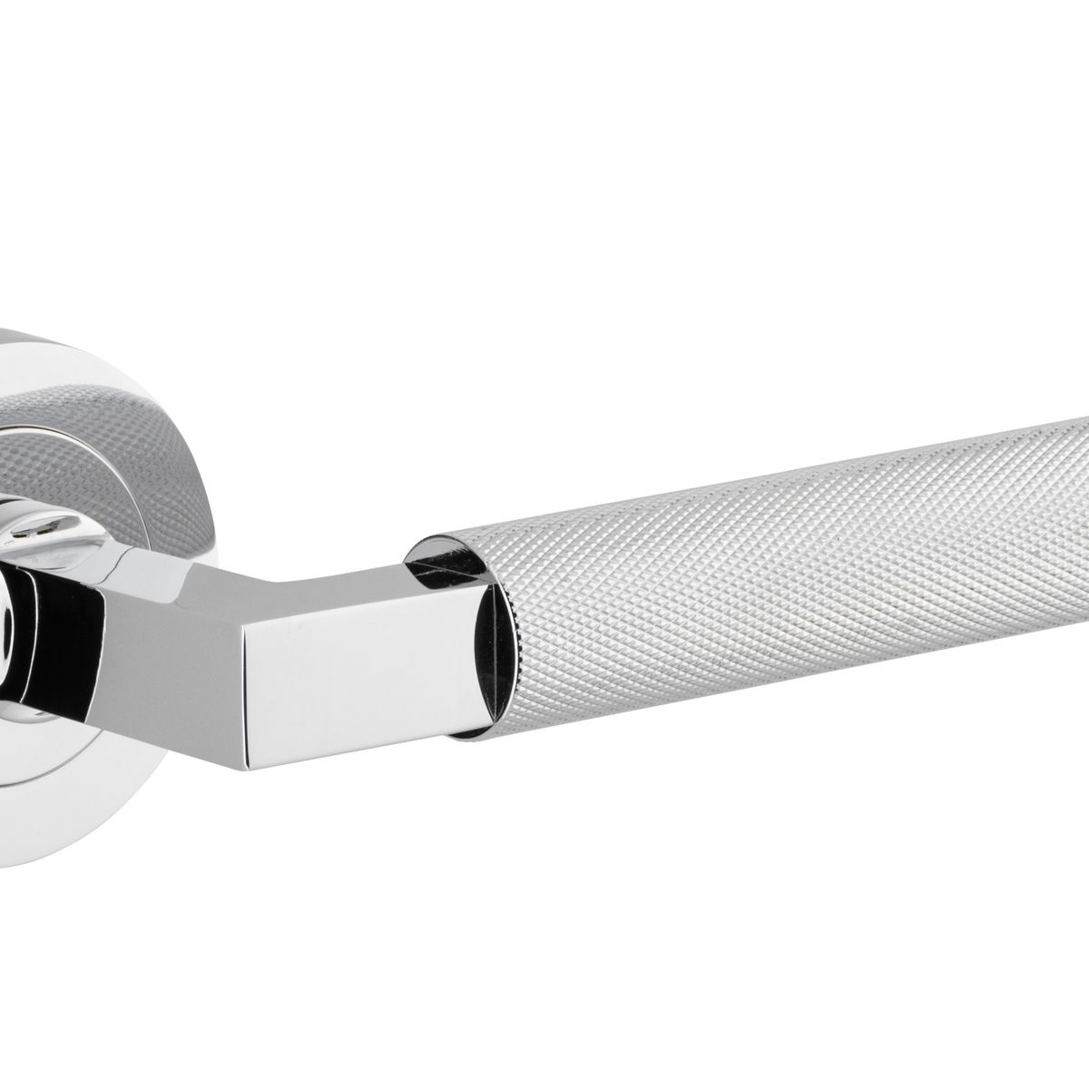 0354 - Brunswick Lever - Round Rose - Polished Chrome - Passage