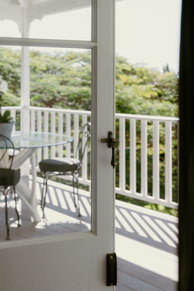 Long Throw Teardrop Casement Fastener