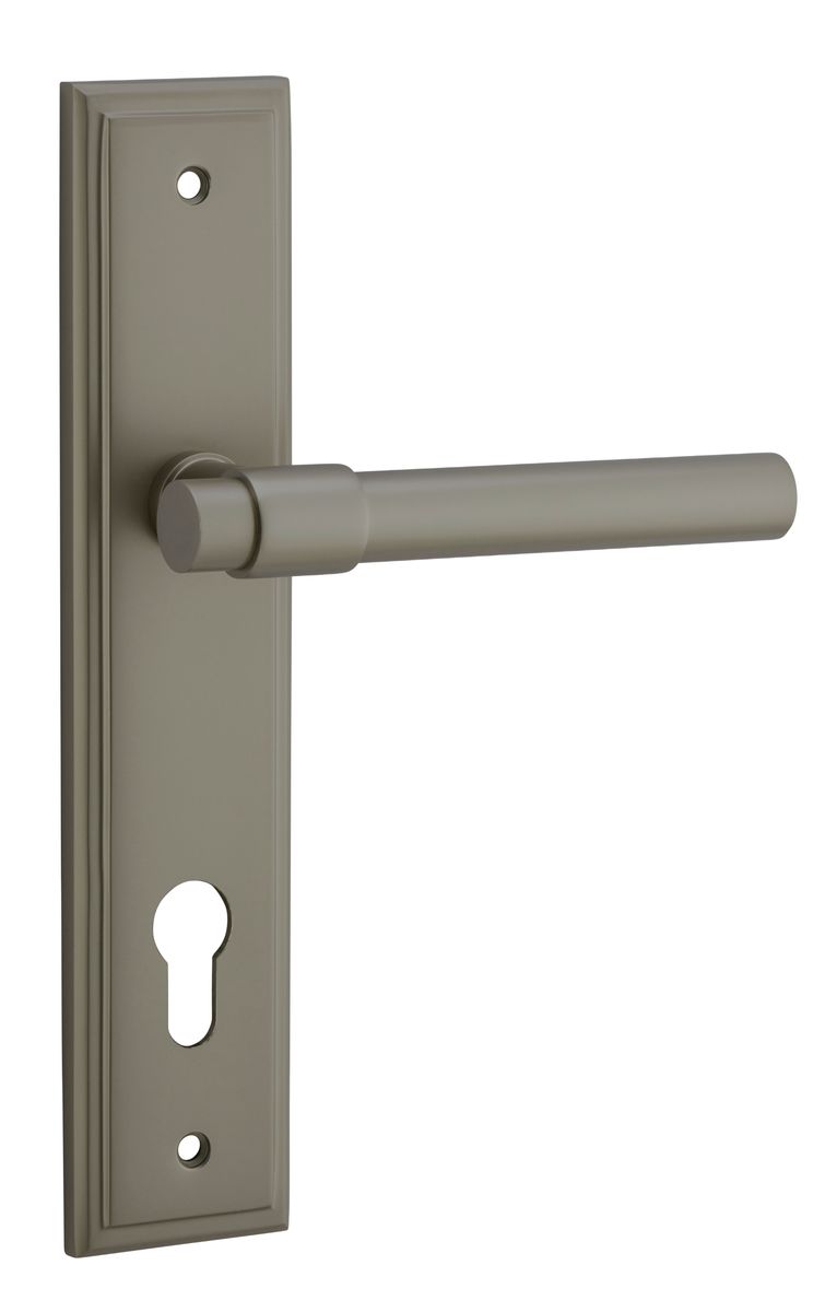 16602E85 - Helsinki Lever - Stepped Backplate - Graphite PVD - Entrance