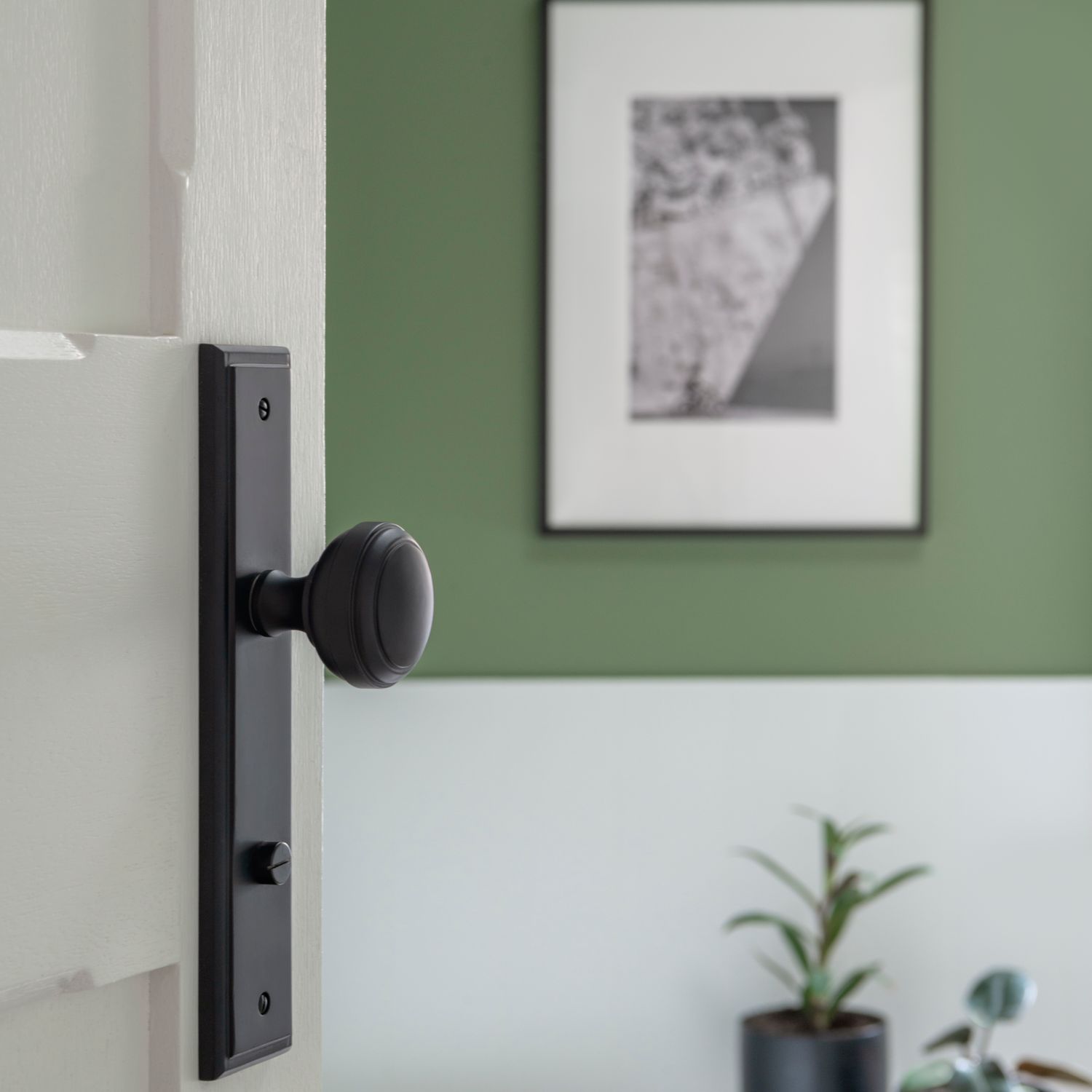 15338 - Paddington Knob - Stepped Backplate - Brushed Brass - Passage