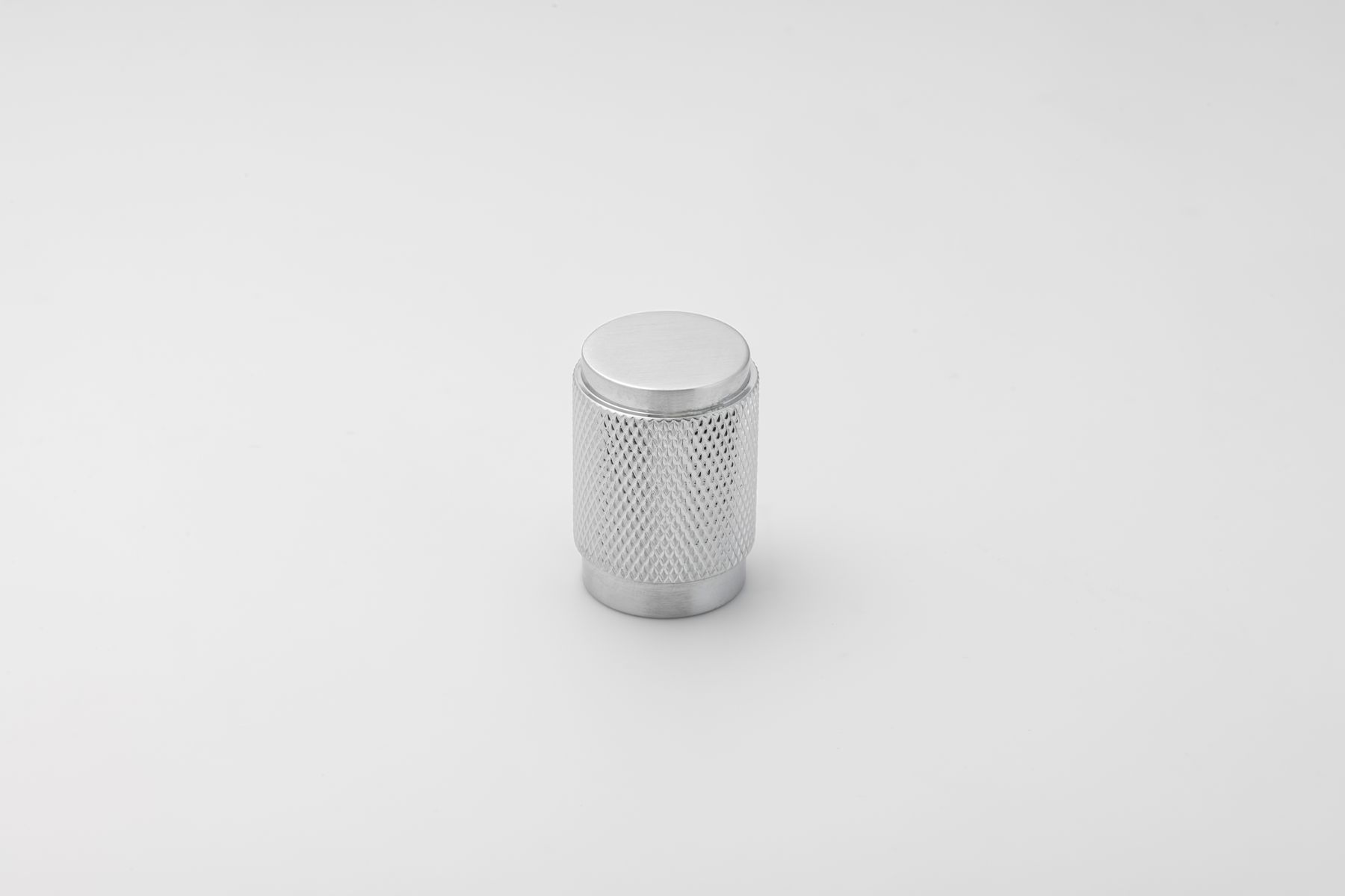 0585 - Brunswick Cupboard Knob P28xD20mm - Brushed Chrome