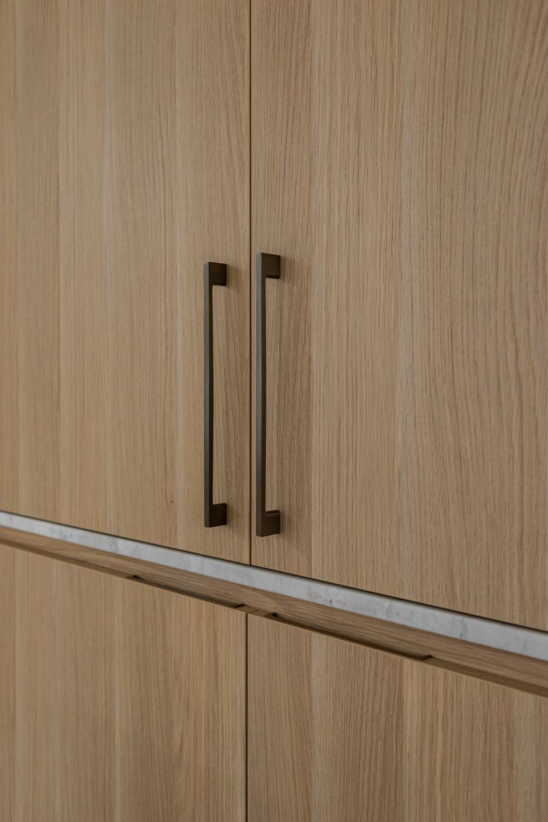 0521 - Cali Cabinet Pull - 256mm - Signature Brass