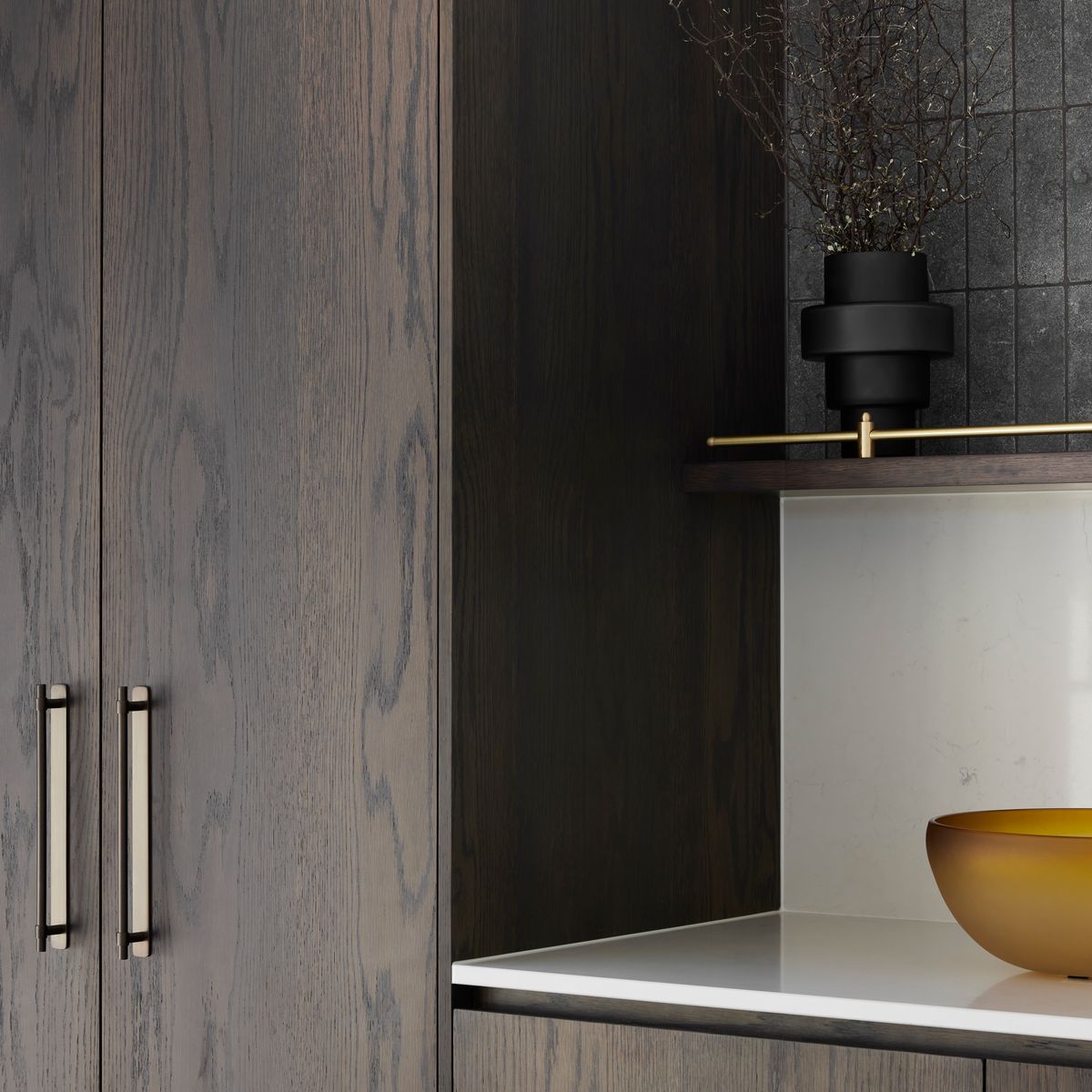 21011B - Helsinki Cabinet Pull with Backplate - CTC160mm - Signature Brass