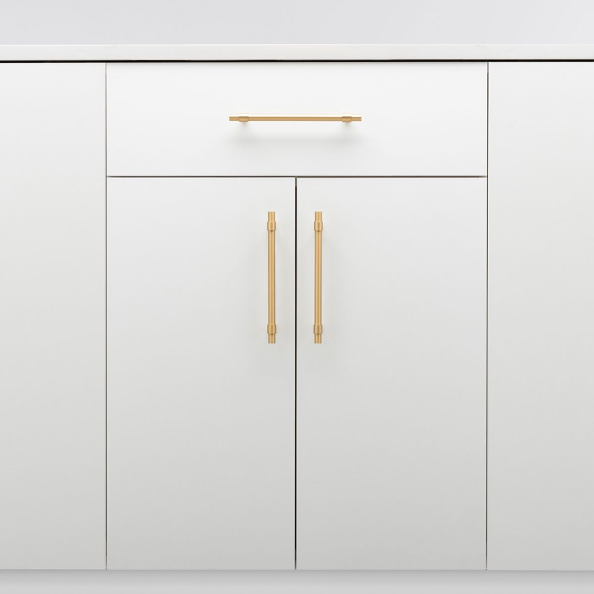 21016 - Helsinki Cabinet Pull - CTC160mm - Brushed Brass