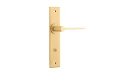 15258P85 - Como Lever - Chamfered Backplate - Brushed Brass - Privacy