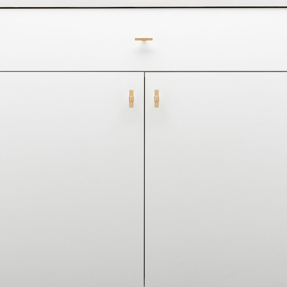 20986 - Helsinki T Cabinet Pull - Brushed Brass