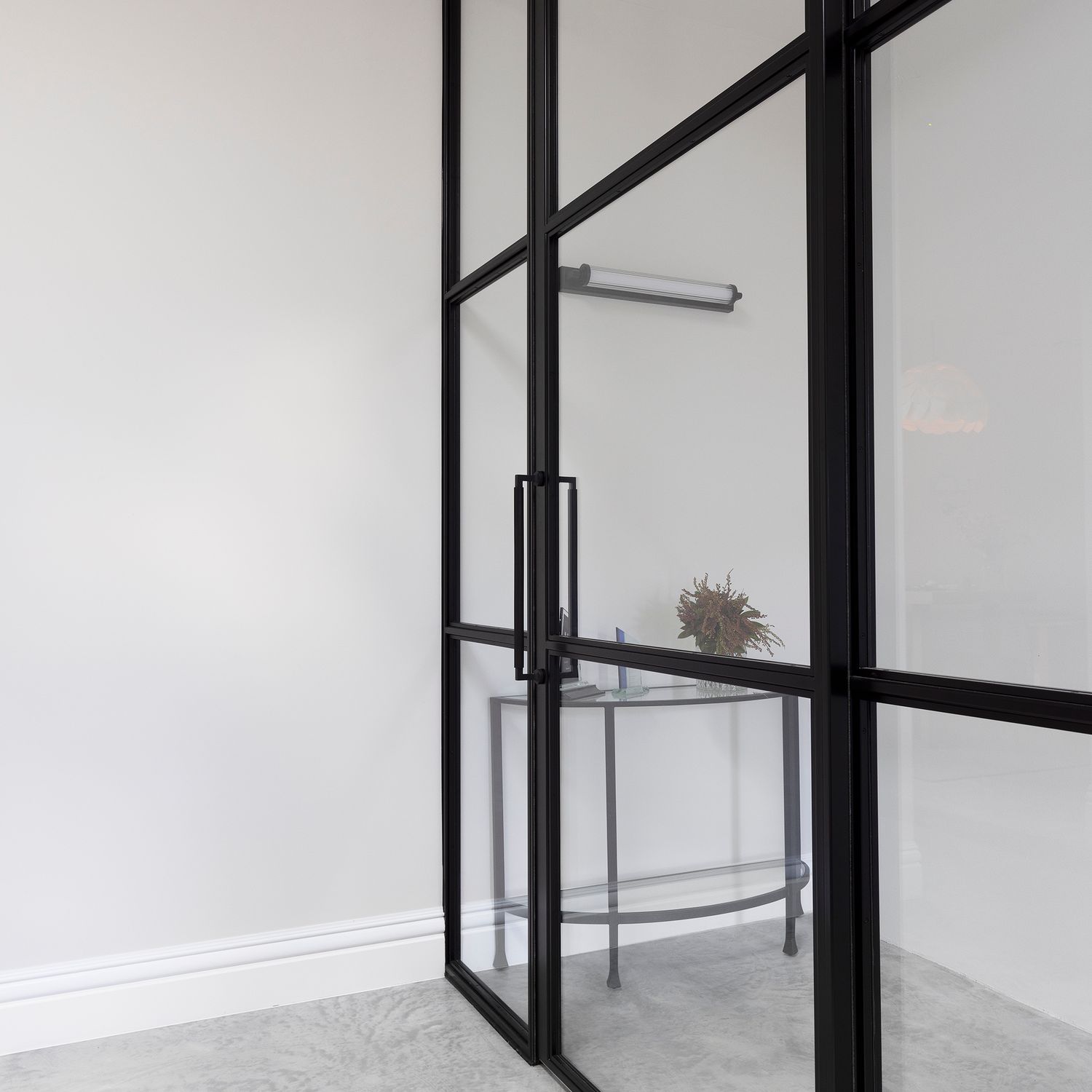 9435 - Brunswick Pull Handle - 450mm - Brushed Chrome