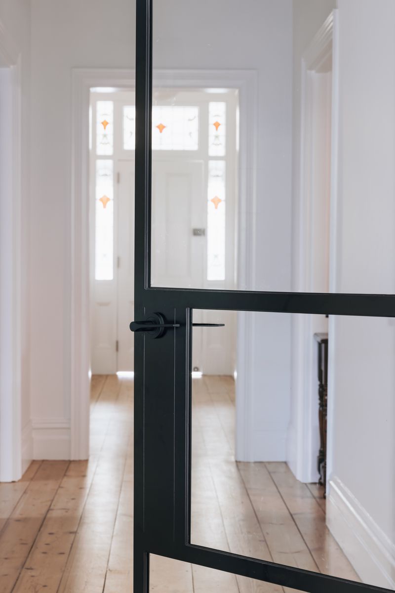 0363 - Como Lever - Round Rose - Matt Black - Passage