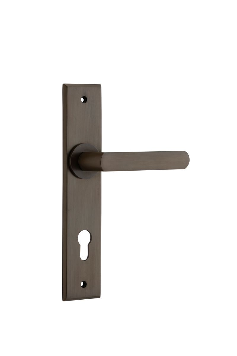 10868E85 - Osaka Lever - Chamfered Backplate - Signature Brass - Entrance