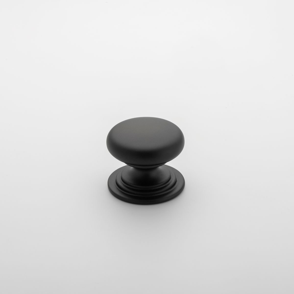 0564 - Sarlat Cupboard Knob - P27xD32mm - Matt Black