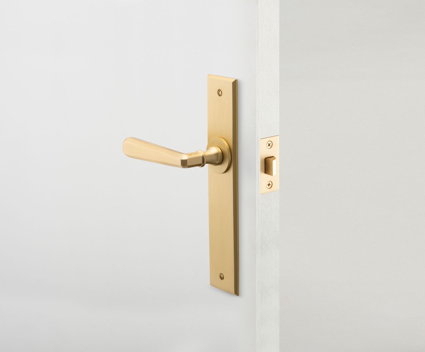 15380 - Copenhagen Lever - Chamfered Backplate - Brushed Brass - Passage