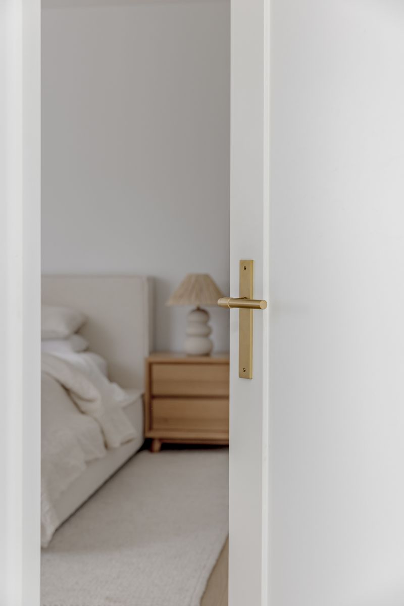 15396 - Helsinki Lever - Rectangular Backplate - Brushed Brass - Passage