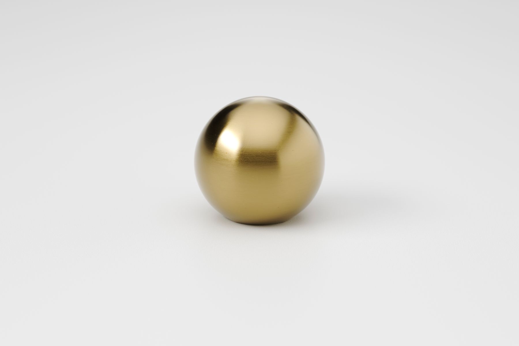 24090 - Puerto Cupboard Knob P35xD38mm - Brushed Gold PVD