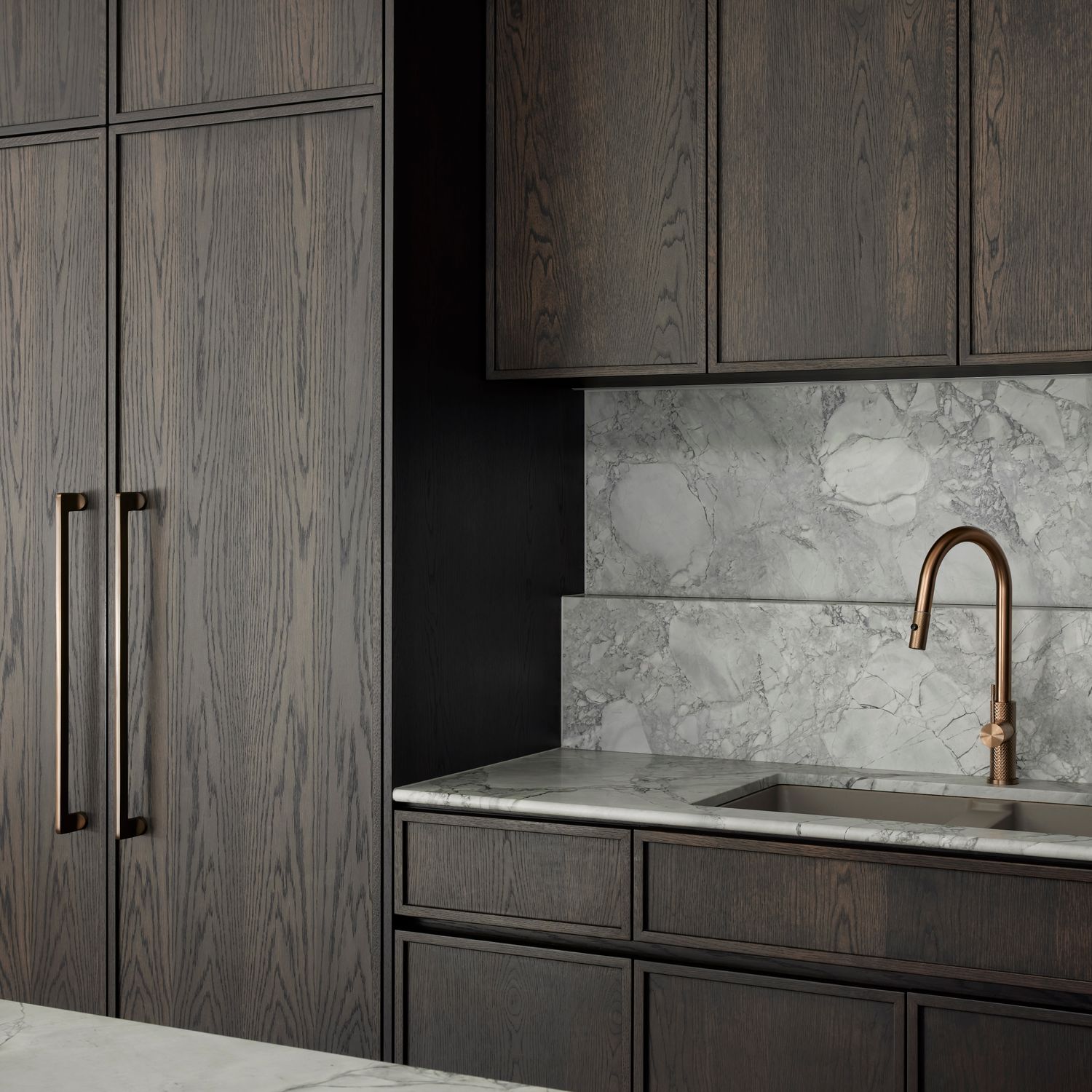 21301 - Baltimore Pull Handle - 600mm - Signature Brass