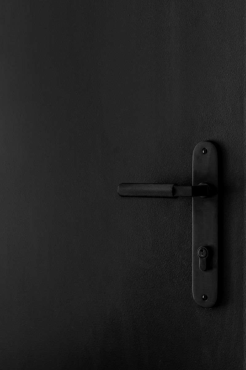 12768 - Brunswick Lever - Oval Backplate - Matt Black - Passage