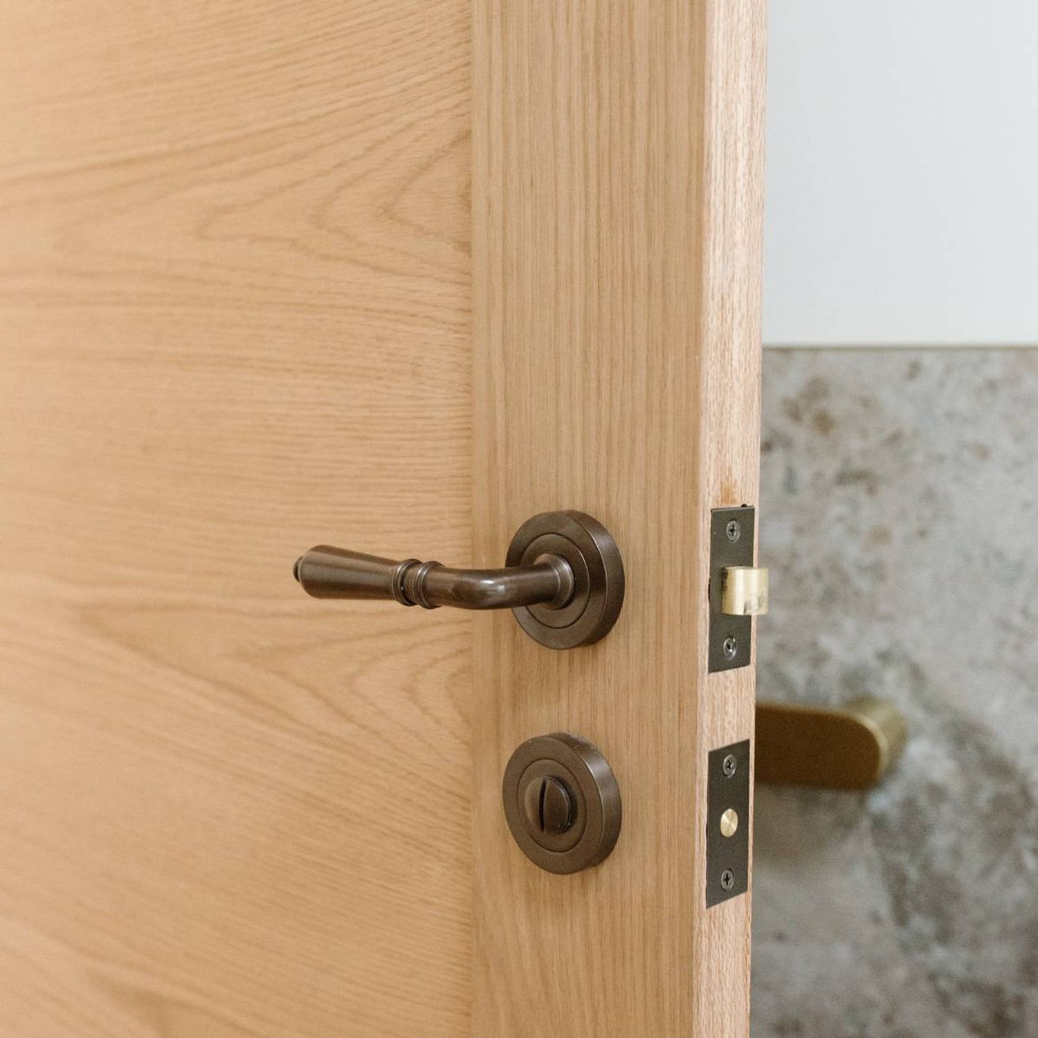 9208 - Sarlat Lever - Round Rose - Polished Nickel - Passage