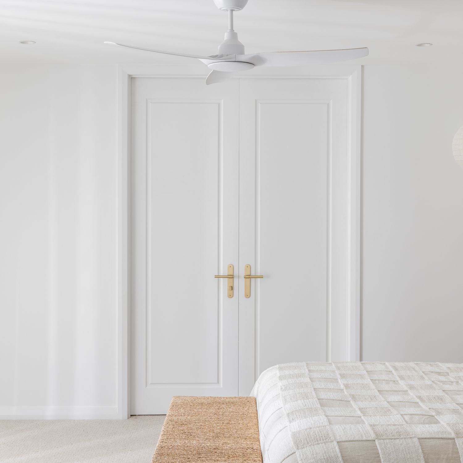 16400 - Helsinki Lever - Oval Backplate - Brushed Gold PVD - Passage