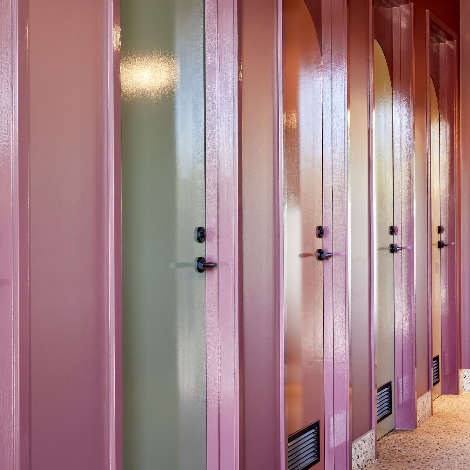 20071 - Privacy Turn With Indicator - Round - Signature Brass