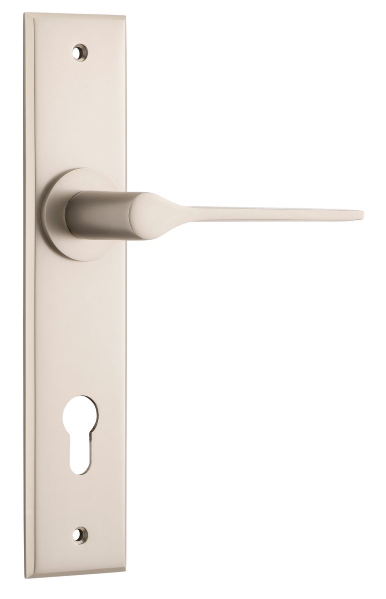 14758E85 - Como Lever - Chamfered Backplate - Satin Nickel - Entrance