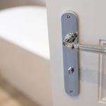 11730P85 - Verona Lever - Oval Backplate - Polished Chrome - Privacy