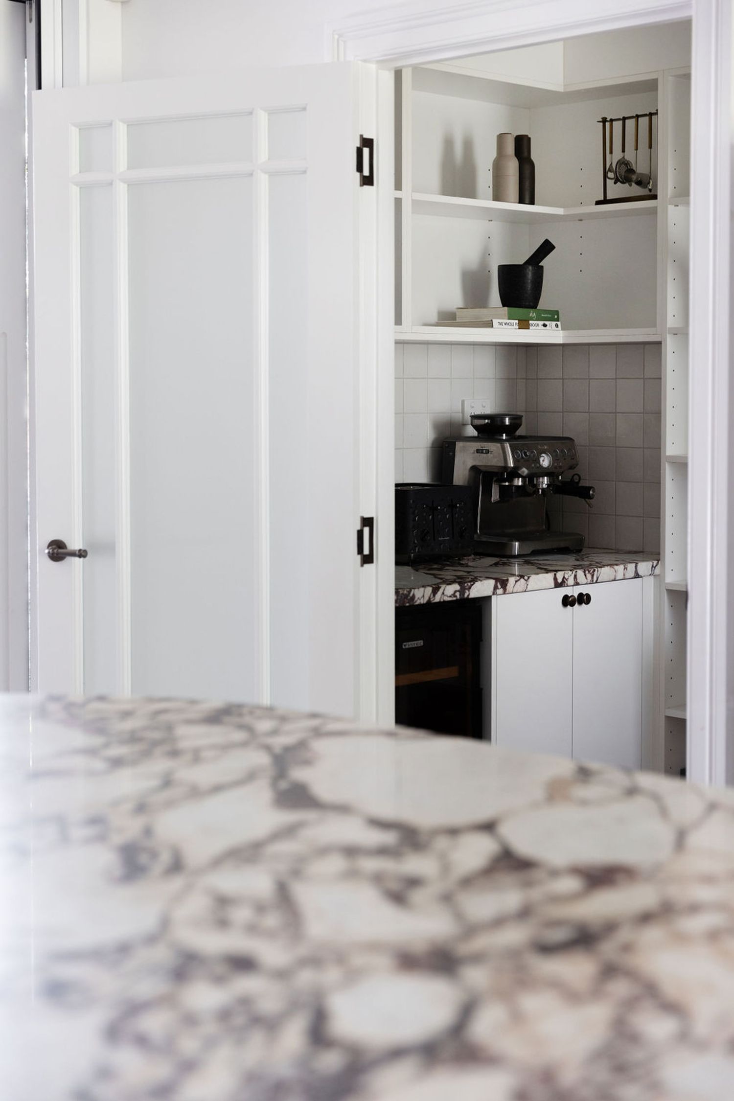 17117 - Sarlat Cupboard Knob – P27xD32mm - Brushed Gold PVD