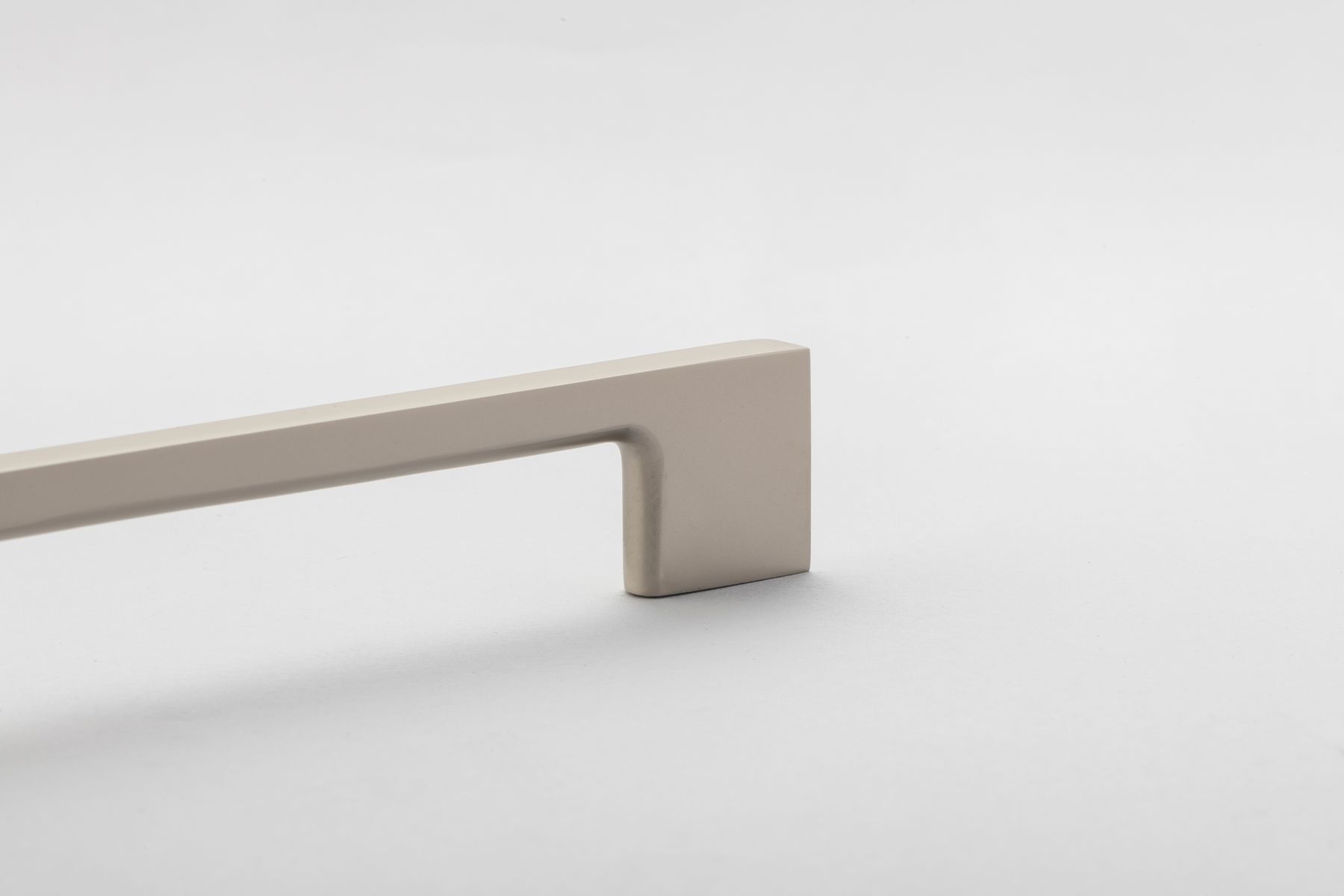 0552 - Cali Cabinet Pull - 160mm - Satin Nickel